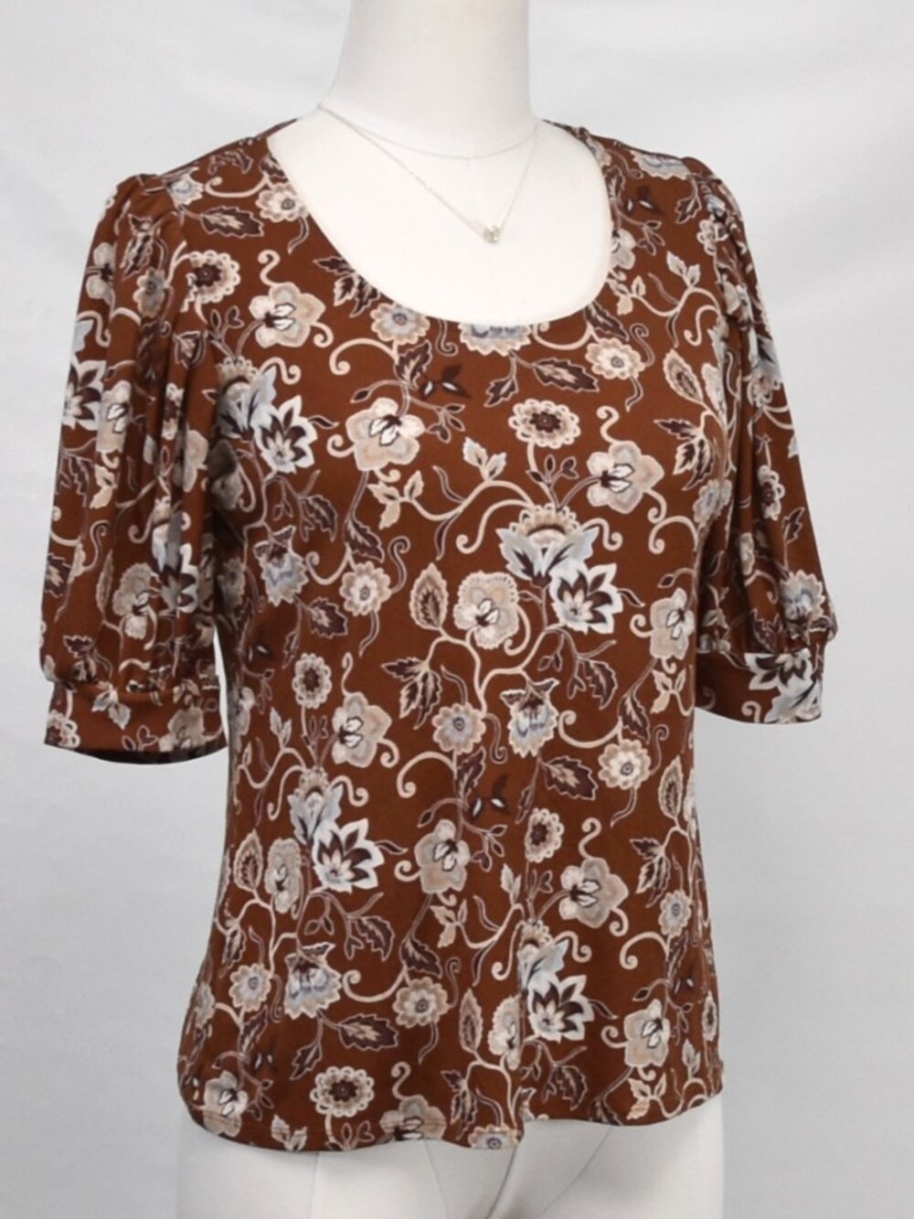 CeCe short sleeve top Size Small